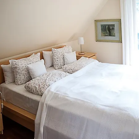 Bed & Breakfast Marma