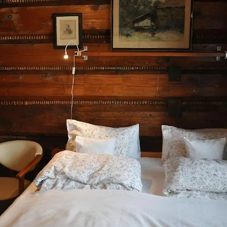 Bed & Breakfast Marma 3*