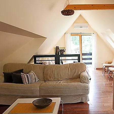 Bed & Breakfast Marma 3*