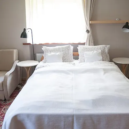 Marma Bed & Breakfast